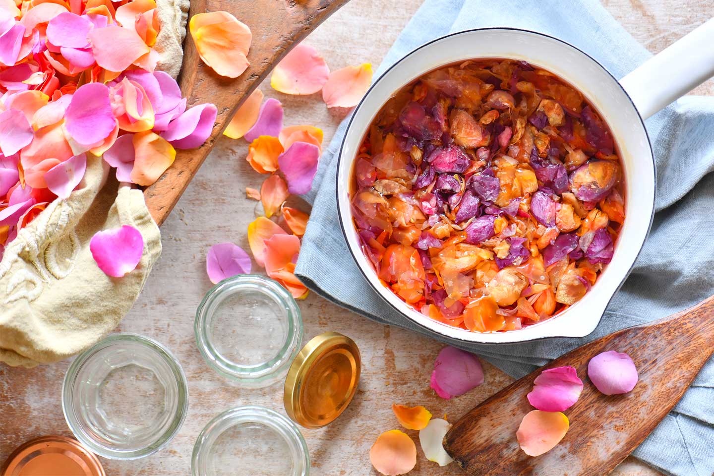 ウラジロシダ エディブルフラワー 飾り葉 エディブルローズ（食用バラ